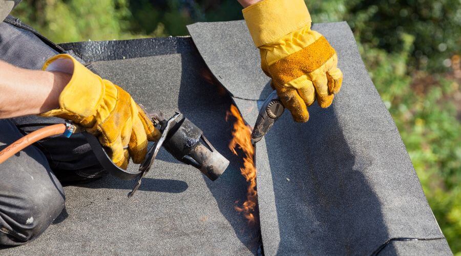 Expert Emergency Roof Repairs services in Littlerock, CA